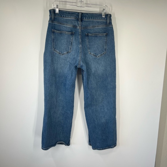 Quince Comfort Stretch High Rise Cropped Wide Leg
Jeans 26" in Medium Wash - Picture 5 of 8